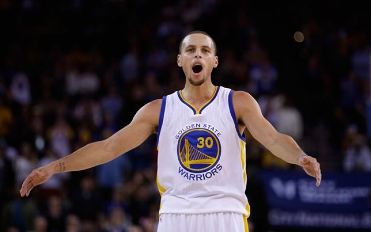 Голдън Стейт би Далас за 15-а поредна победа в НБА