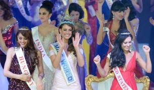 Ролийн Строс и нейните подгласнички