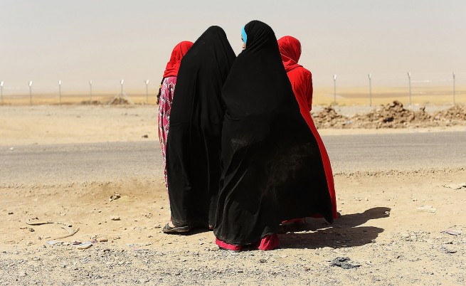 ИД екзекутирала 150 жени, отказали връзка с джихадисти
