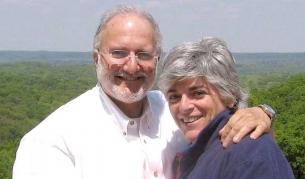 Алън и съпругата му Джуди