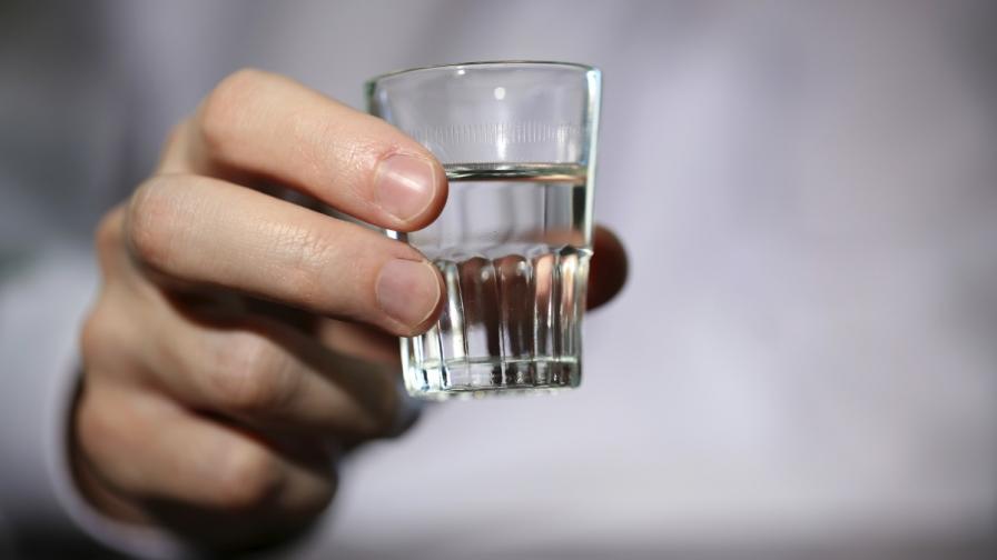 Руският регулатор намали цената на водката