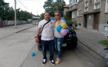 Левскар черпи 3 дни за бебе, обещава подарък при триумф за Купата