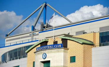 Високи момчета в съблекалнята на 