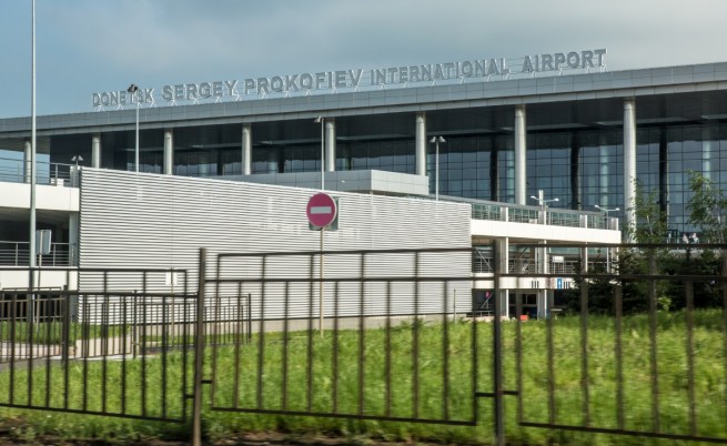 Летището в Донецк в началото на май 2014 г.