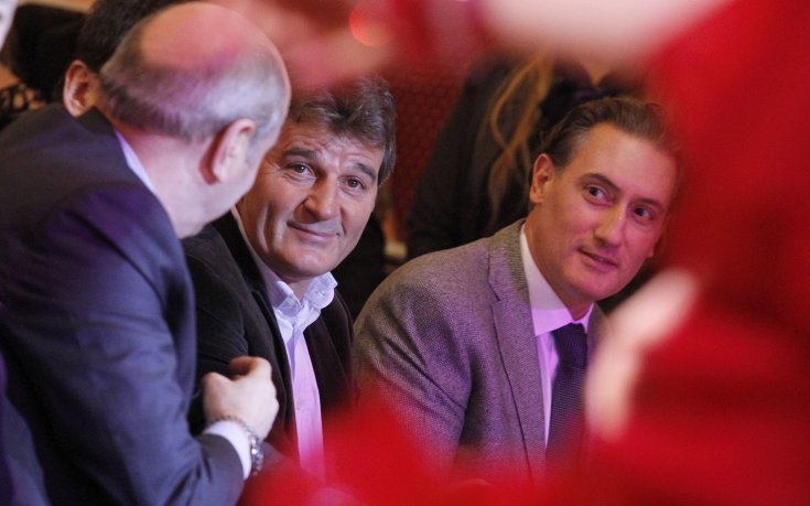 Домусчиев: Дерменджиев си върши работата, няма вина, че има бледи сенки