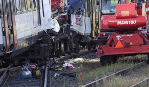 Два влака се сблъскаха северно от Цюрих, има ранени