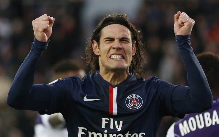 Арсенал хвърли поглед към Кавани