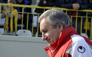 Тенчо Тенев: Марек е друг отбор