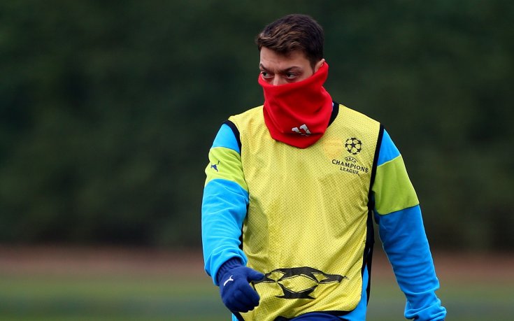 СНИМКА: Месут Йозил шокира с визия