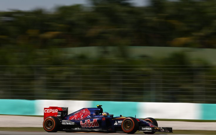 Торо Росо ще използва старите двигатели на Ферари