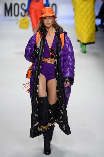 Ревю на Moschino