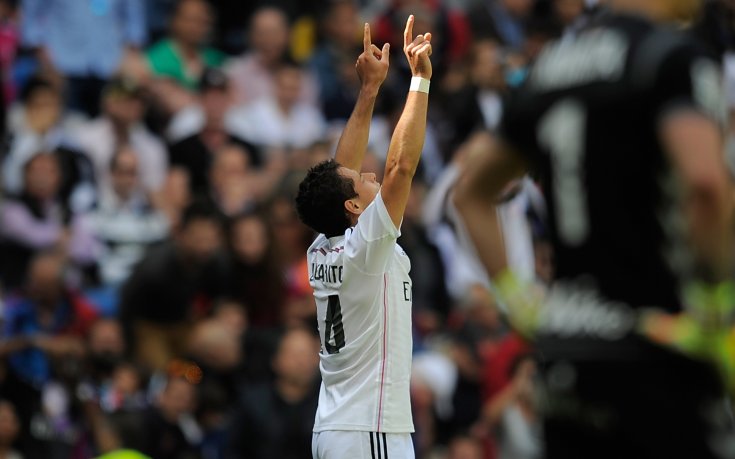 Чичарито може да заиграе в МЛС