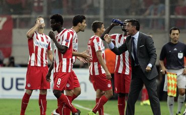 Олимпиакос грабна рекордна купа на Гърция