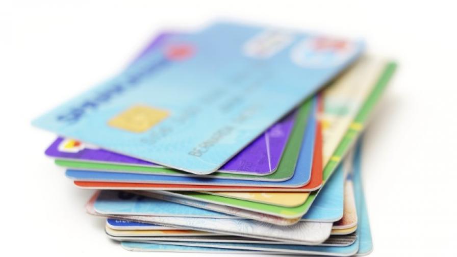 Какво да предпочетем - кредитна карта или потребителски кредит