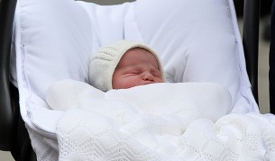 Първите снимки на новата британска принцеса