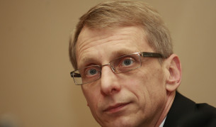 Зам.-министърът на образованието Николай Денков