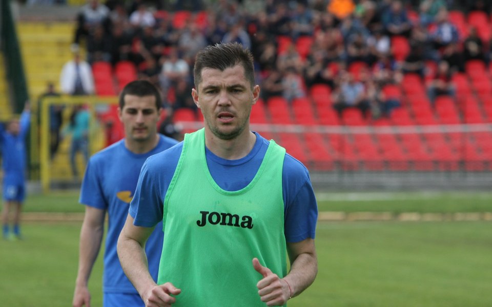 Валери Домовчийски пред подпис с Динамо Букурещ