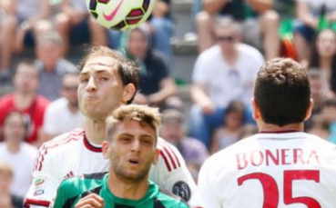 Мъж сгащи жена си с чужд, прибирайки се по-рано от мач