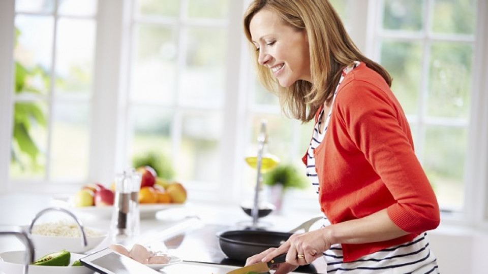 Хитри готварски трикове, които ще ви спестят време и енергия в кухнята
