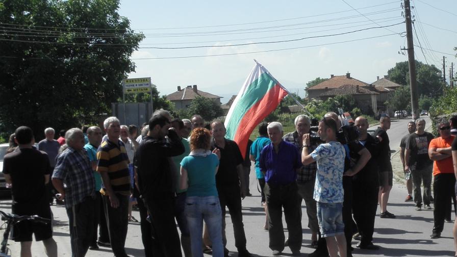 В Гърмен отново протестират срещу ромите
