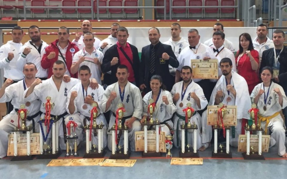 Александър Команов стана европейски шампион