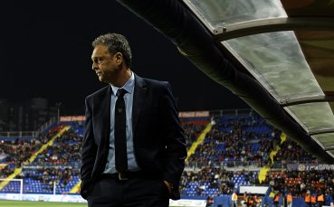 Хоакин Капарос подаде оставка като старши треньор на Севиля но