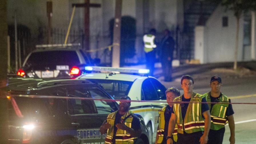Деветима убити при стрелба в църква в САЩ