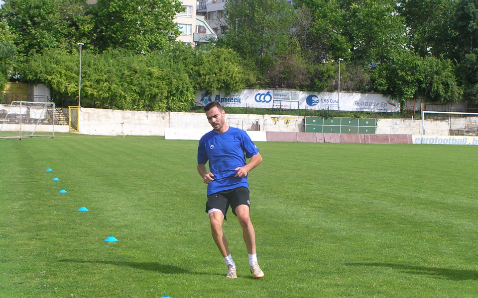 Жиньо вече тренира с основната група от футболисти на Черно море