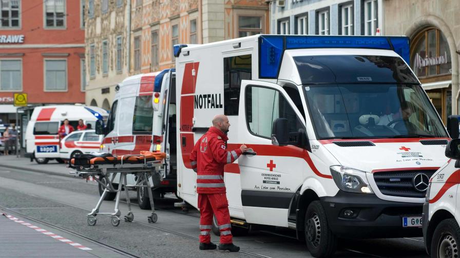 Австриец помете с джип тълпа пешеходци, трима убити и над 30 ранени