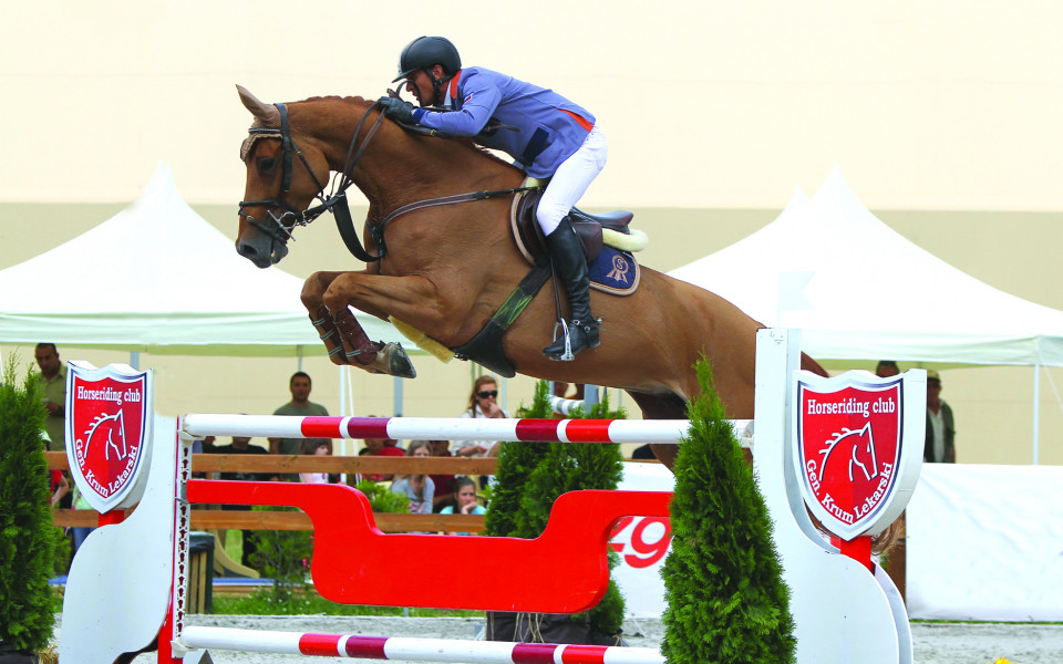 Ангел Няголов вдигна приза на БОК в конния спорт