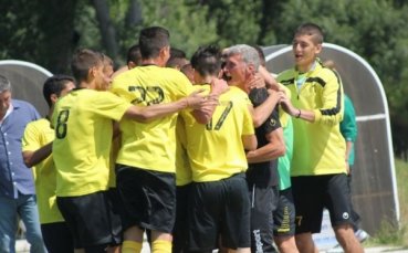 Юношите на Ботев със силно представяне на купа Пандев