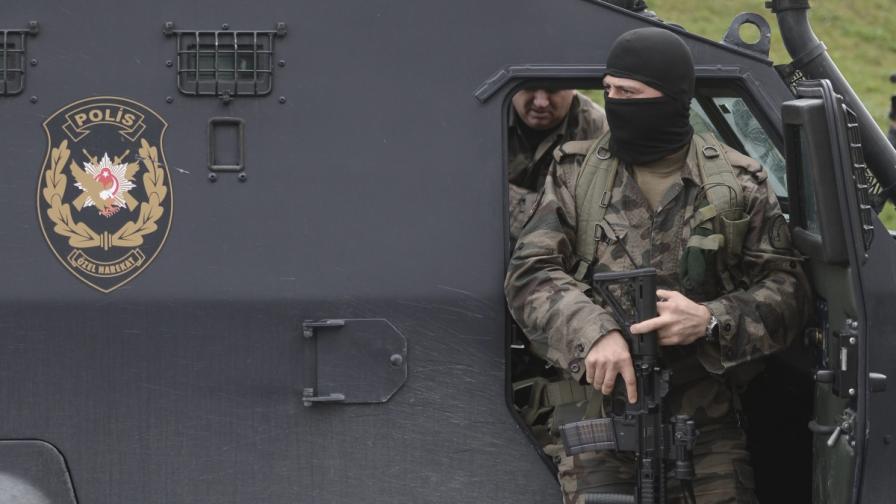 Над 20 задържани при операция срещу ИД в Турция