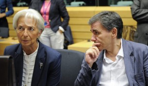 Шефът на МВФ Кристин Лагард и гръцкият финансов министър Евклидис Цакалотос