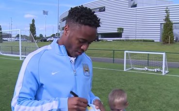 Роджърс все още разменял СМС-и със Стърлинг