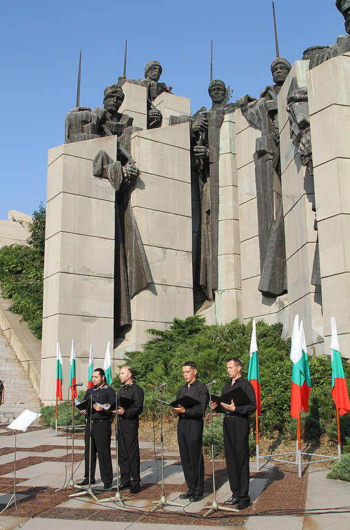 В навечерието на 31 юли, с общоградски ритуал бе отбелязана 138-та годишнина от боевете за защита на Стара Загора по време на Руско–турската война през 1877 – 1878 г.