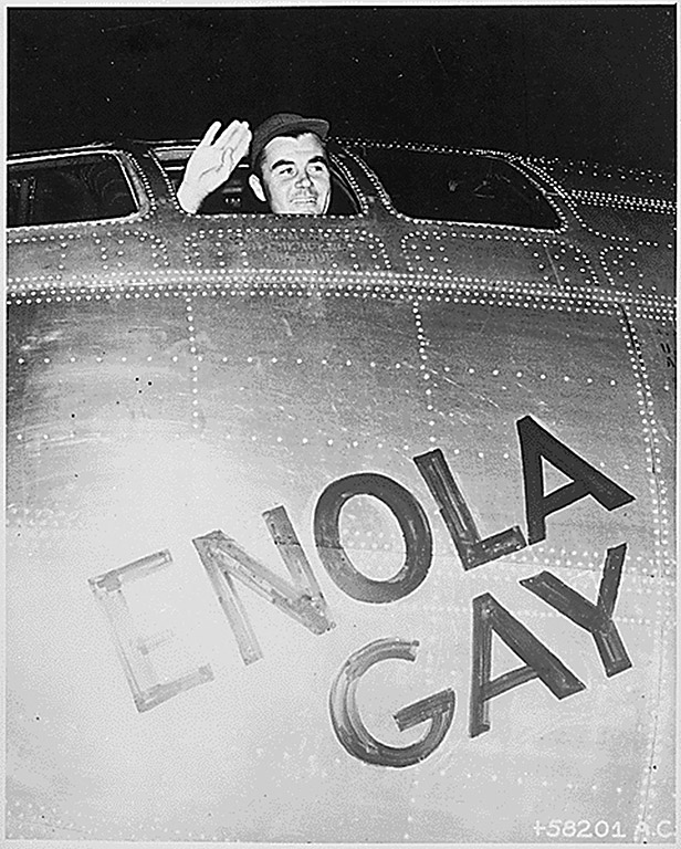 Американския бомбардировач B-29 "Енола Гей" (с командир на екипажа — полковник Пол Тибетс) пуска атомна бомба с кодово име "Little Boy" (Малчугана или Малкото момче) над Хирошима на 6 август 1945 г., при което загинават десетки хиляди души за секунда.