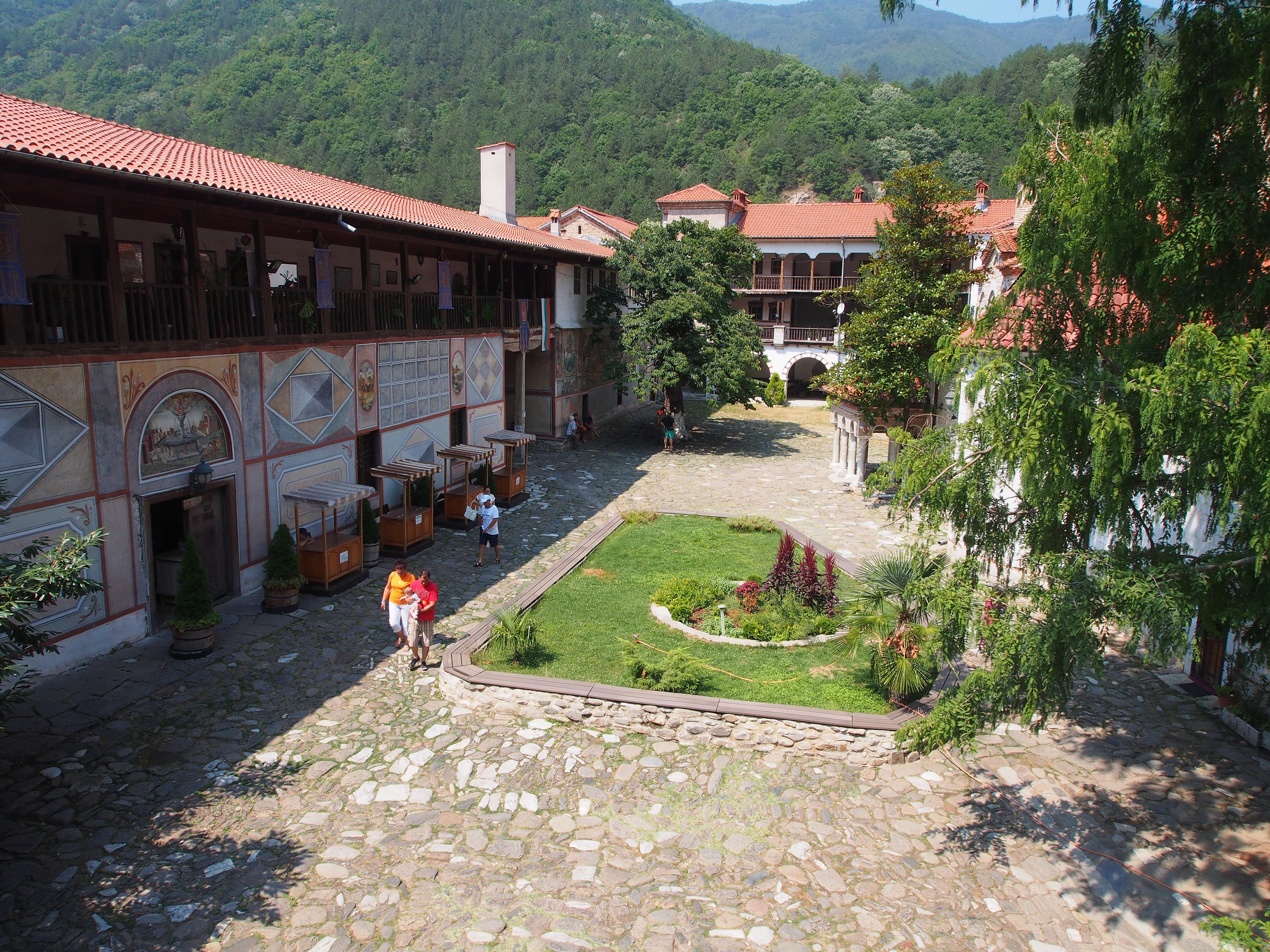 Дълго време манастирът е бил грузински