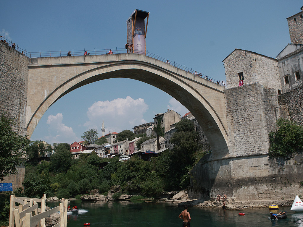Ден първи от Red Bull Cliff Diving World Series в Мостар /Босна и Херцеговина