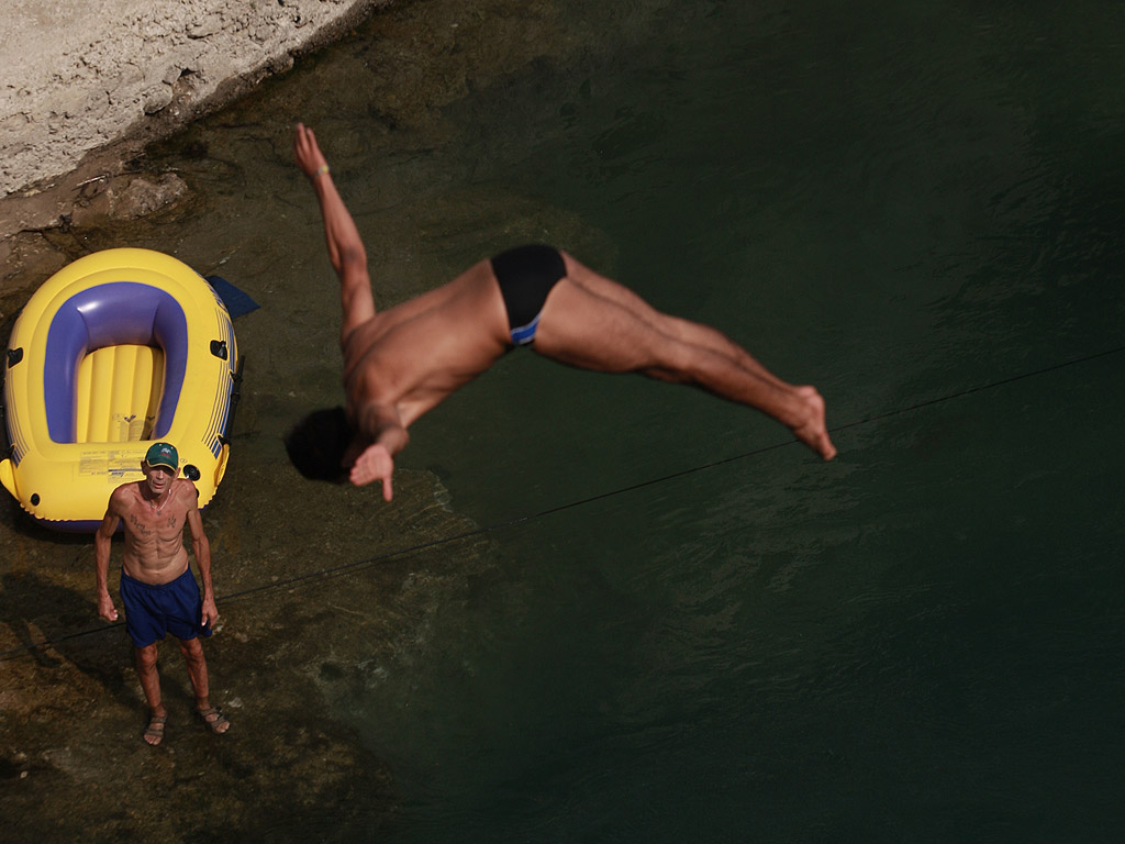 Ден първи от Red Bull Cliff Diving World Series в Мостар /Босна и Херцеговина