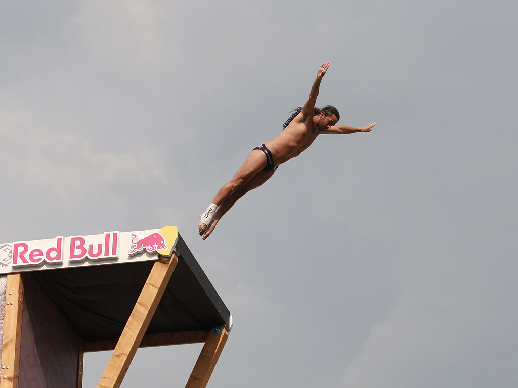 Ден първи от Red Bull Cliff Diving World Series в Мостар /Босна и Херцеговина