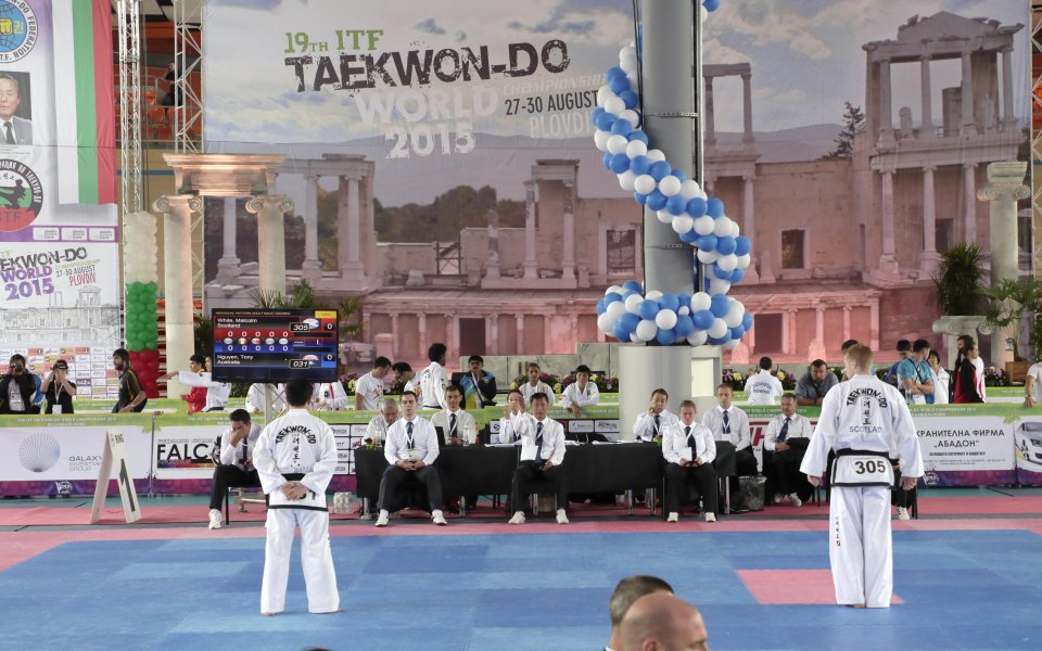 Нови победи за България на Световното по таекуондо