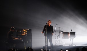 Боно стана най-богатият рок музикант в света