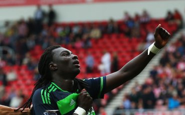 В Суонси обявиха Гомис за непродаваем