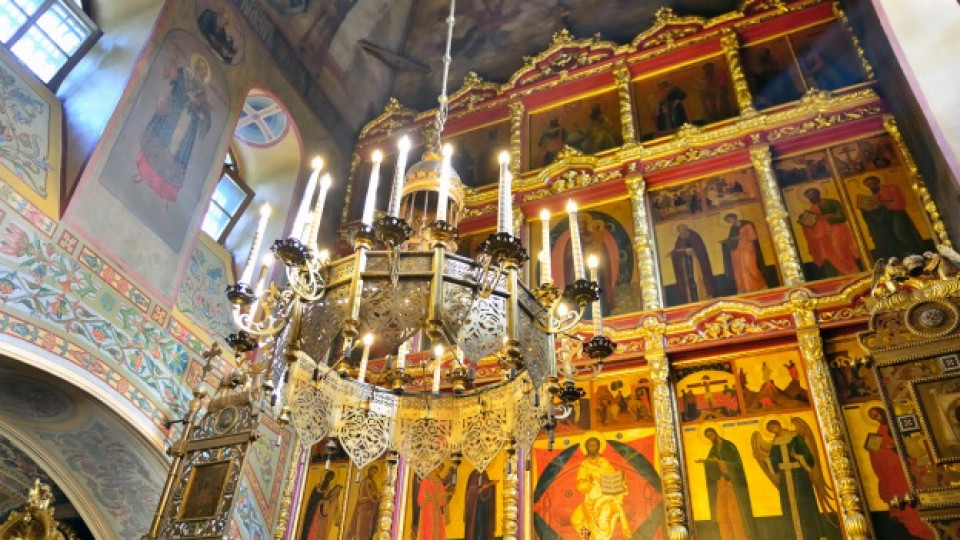 На 8 септември Православната църква отбелязва големия празник Рождество Богородично.