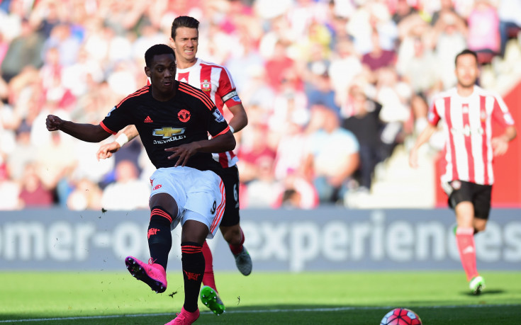 Ван Гаал: Марсиал показа таланта си, но не очаквайте постоянство от него