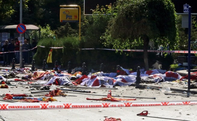 Нараства броят на жертвите след атентата в Анкара