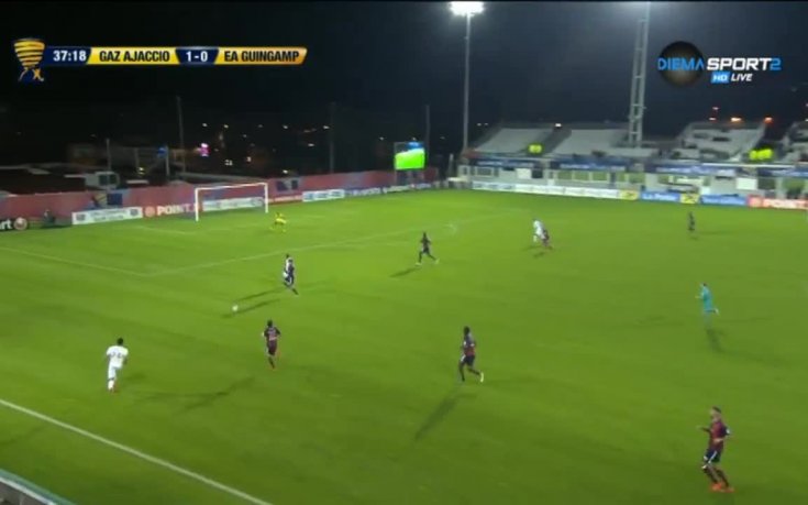 Дъждовната стихия заличи зрелището между Газелек и Гингам