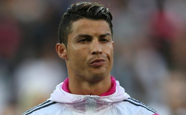 СНИМКА: Кристиано Роналдо втрещи със спа селфи