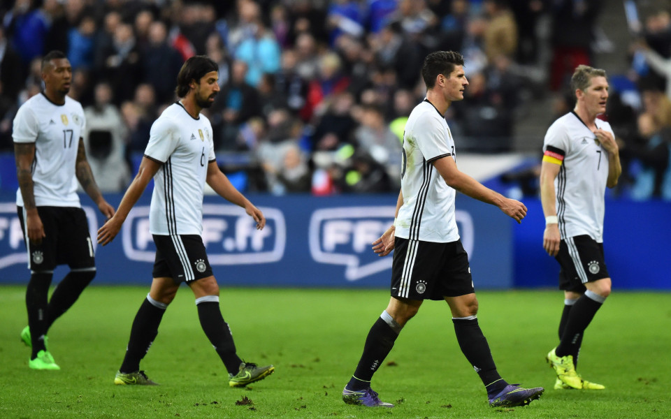 Германия без шестима за мача срещу Холандия
