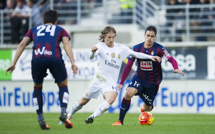 Реал Мадрид се върна към победите